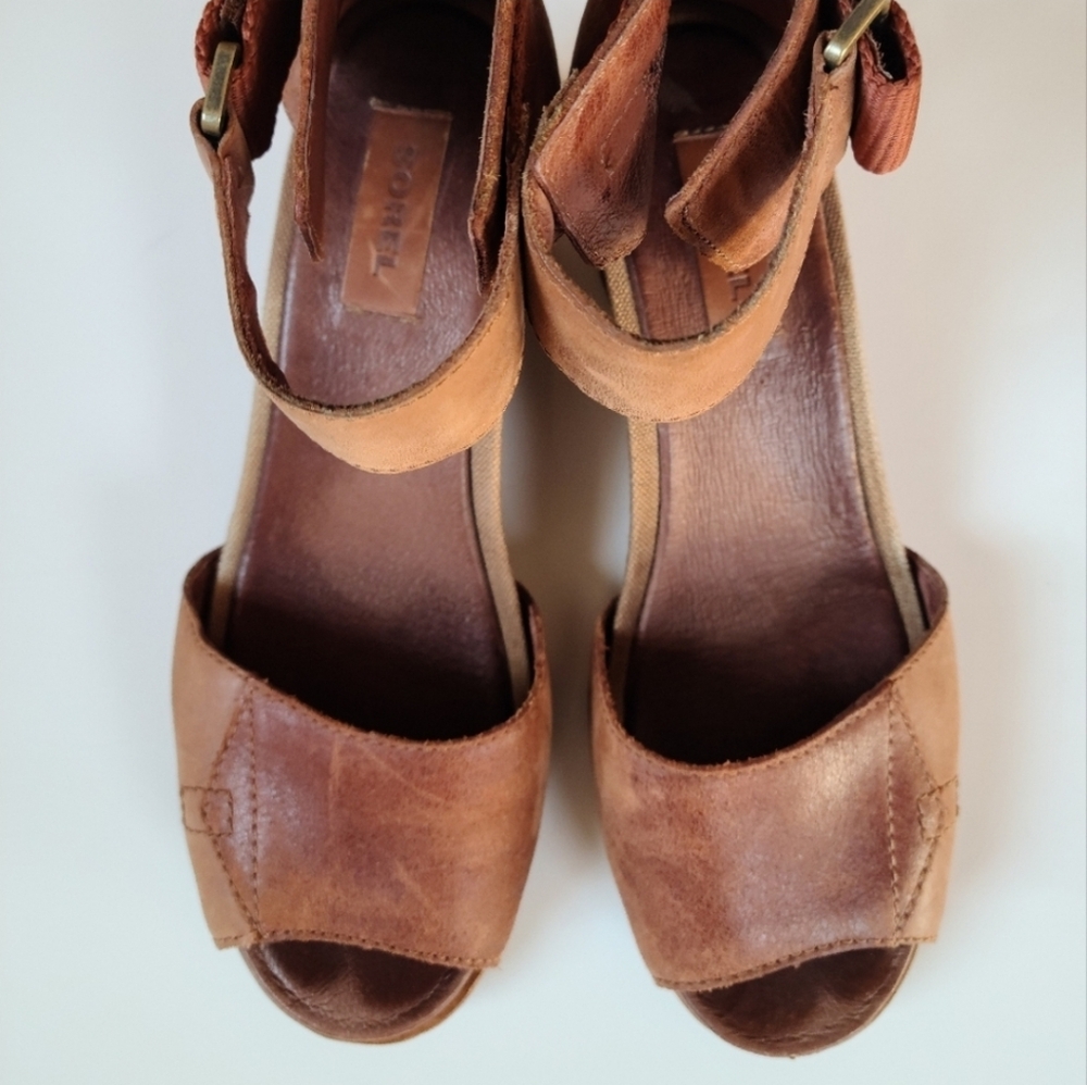 Sorel Joanie Wedge Leather Sandal